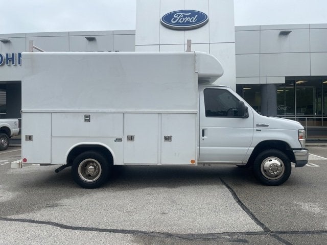 2011 Ford Econoline Commercial Cutaway Base